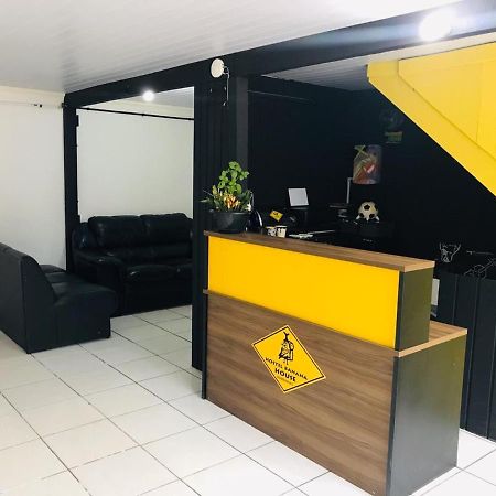 Hostel Banana House Bombinhas Dış mekan fotoğraf